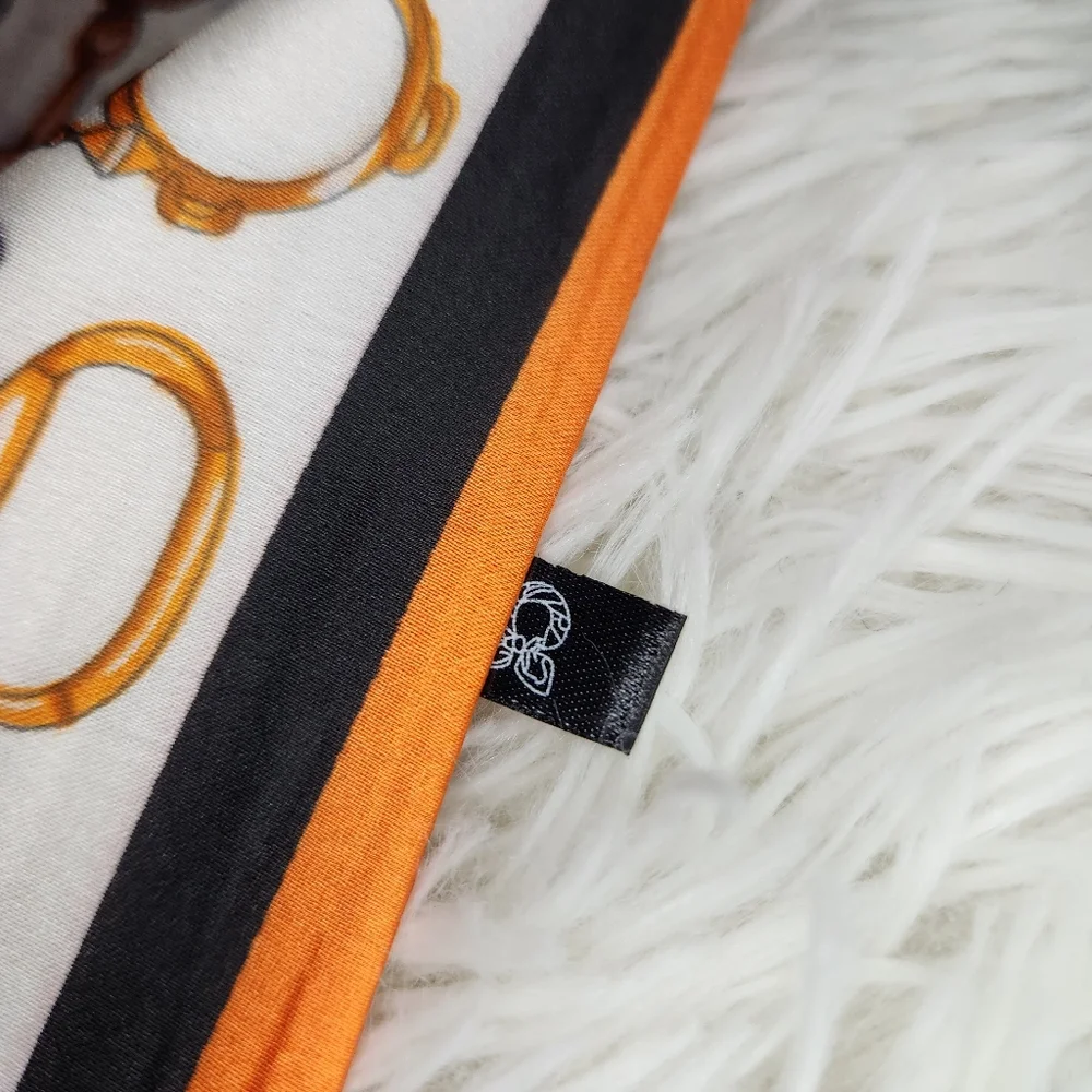 NWOT Chain Print Long Silky Scarf - Picture 3 of 7